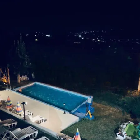 Sister Božići